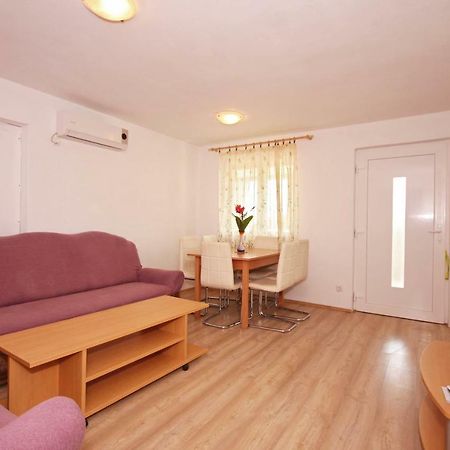 Apartmani Bradaric Pula Bagian luar foto