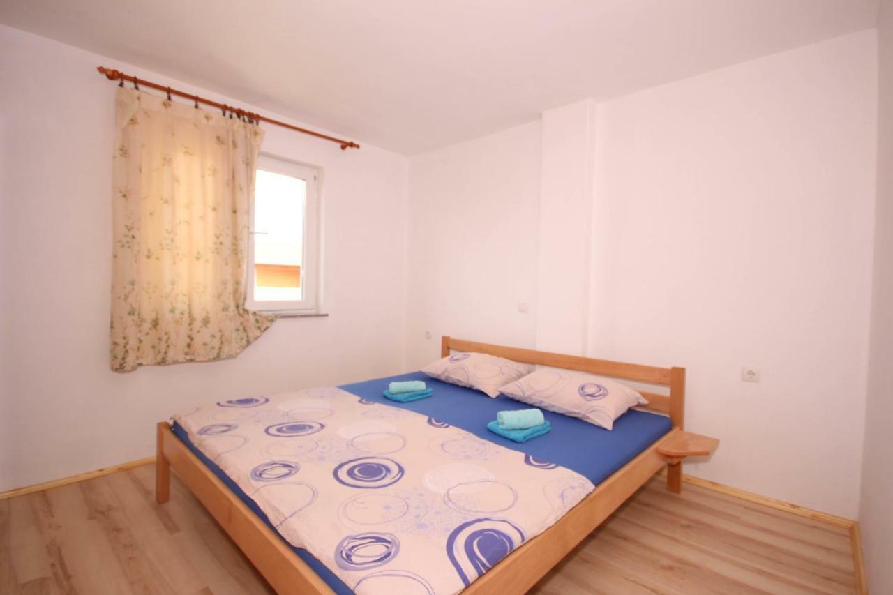 Apartmani Bradaric Pula Bagian luar foto