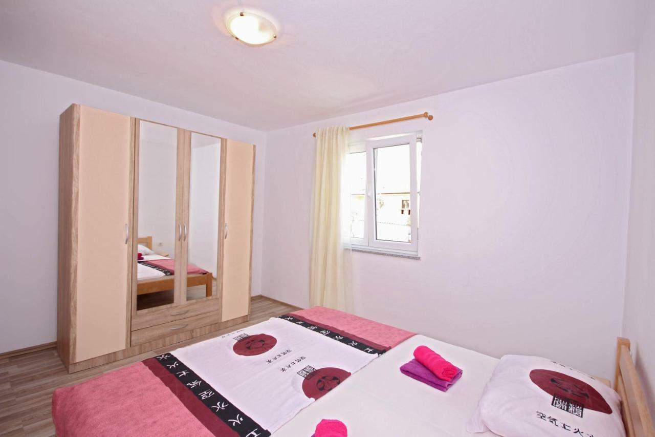 Apartmani Bradaric Pula Bagian luar foto